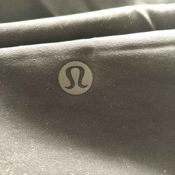Lululemon on the fly pant 7/8 - Picture 4 of 6